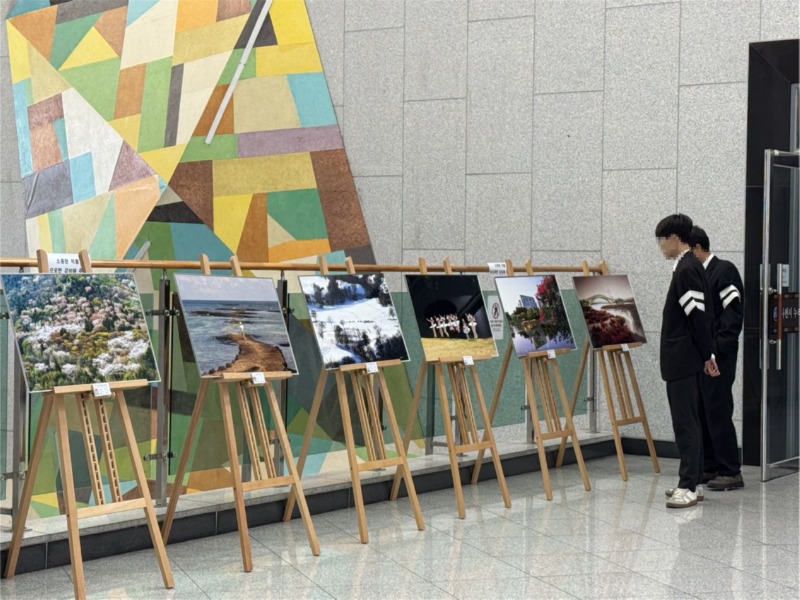 사천시누리원, 사진작품 전시로 따뜻한 휴식공간 조성 (2).jpg