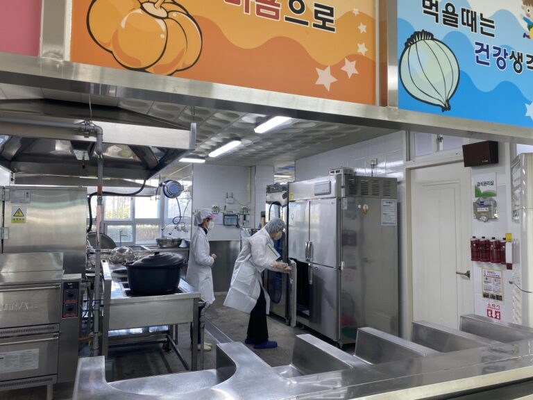 경남 고성군, 학교 집단급식소 등 35개소 식중독 예방 합동점검