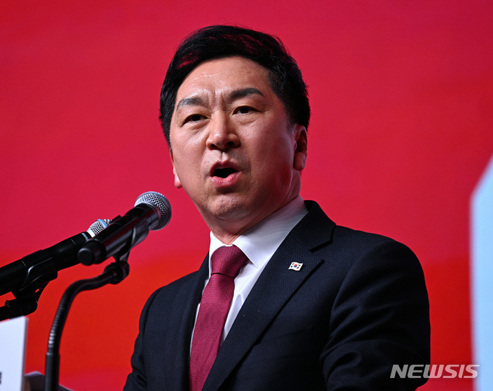 與 이철규 사무총장·강대식 지명직 최고위원 임명…「친윤·영남」일색