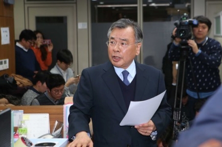 尹이 기억하는 가죽점퍼「원조 형님」…최강 특검, 박영수 흥망사
