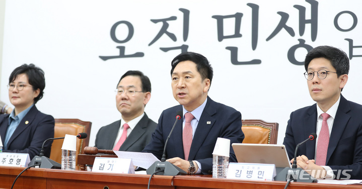 與, 4·5재보궐 울산 충격패·전주을 8% 득표…내년 총선「경고음」