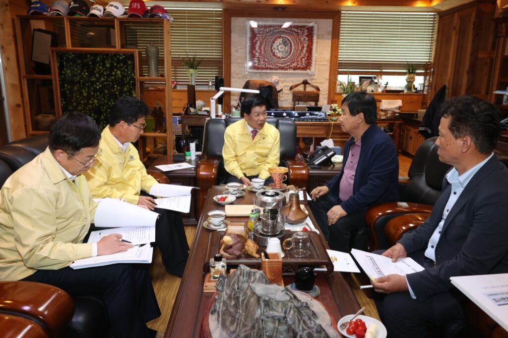 ［동정］이상근 고성군수, 기업 현장 소통간담회 열어
