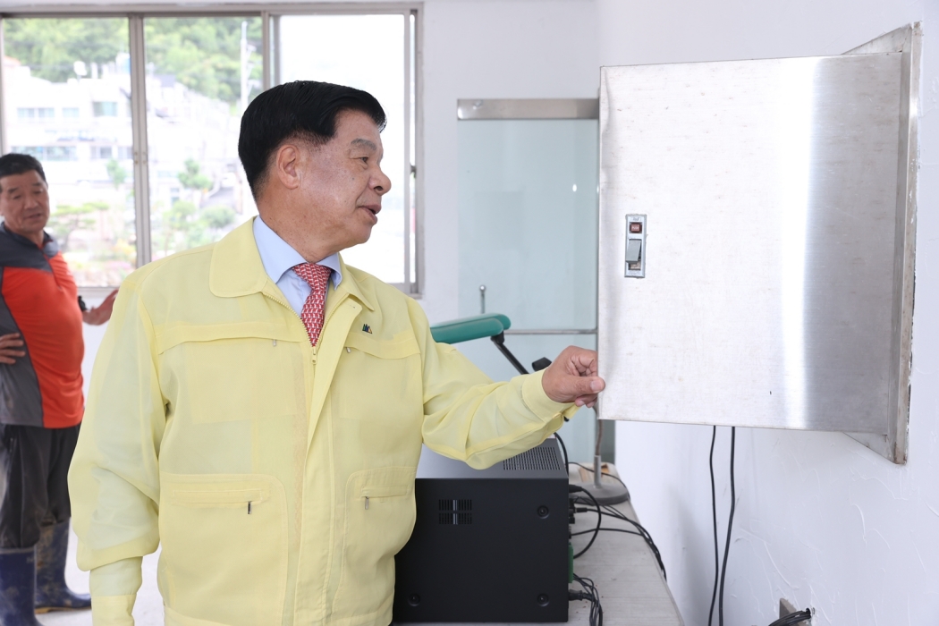 ［동정］ 이상근 고성군수, 장마철 대비 마을방송 현장점검