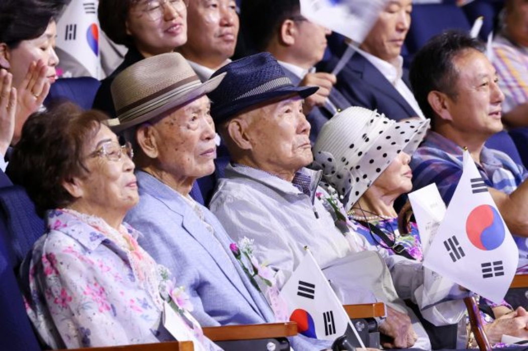 『일제강제 노역의 대가는 닭 모이 한줌…사과는 아직』