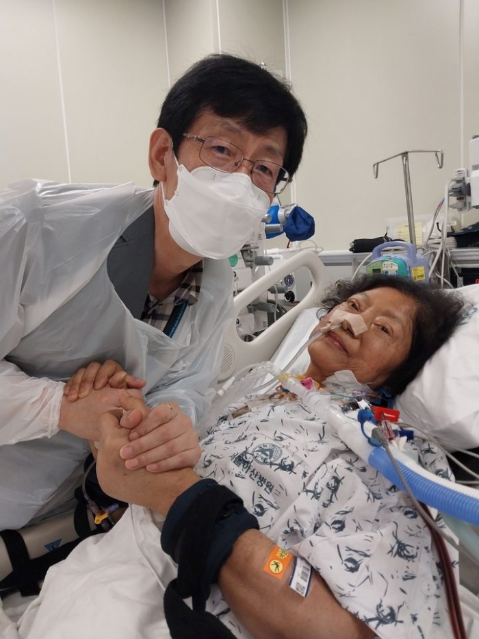 떼어 준 2개의 간으로 엄마 살린「사랑의 父子」