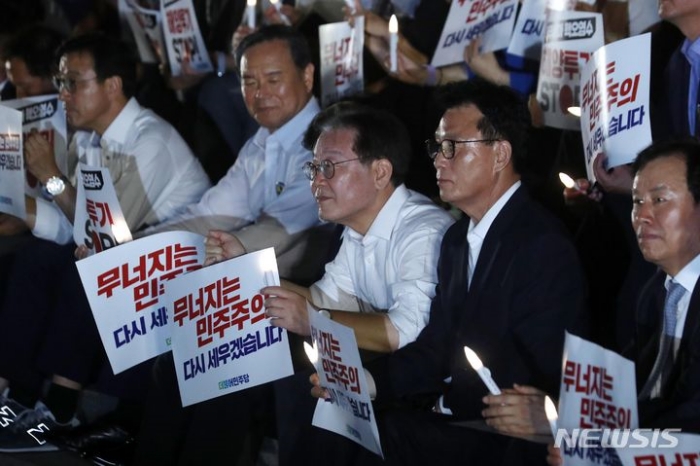 민주, ‘파시즘’에 ‘탄핵’까지…쏟아지는 강경 발언에 당내서도 우려
