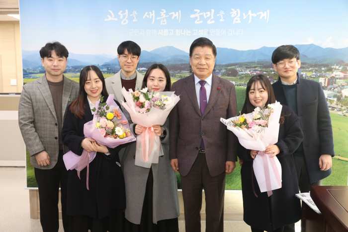 경남 고성군청 「세쌍둥이 자매, 셋 모두 공무원과 결혼해 닮은 인생」화제