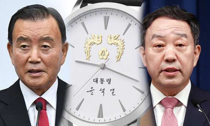 충남 홍성에 뿌려진 「윤석열 대통령 시계」…「선관위 조사 착수」