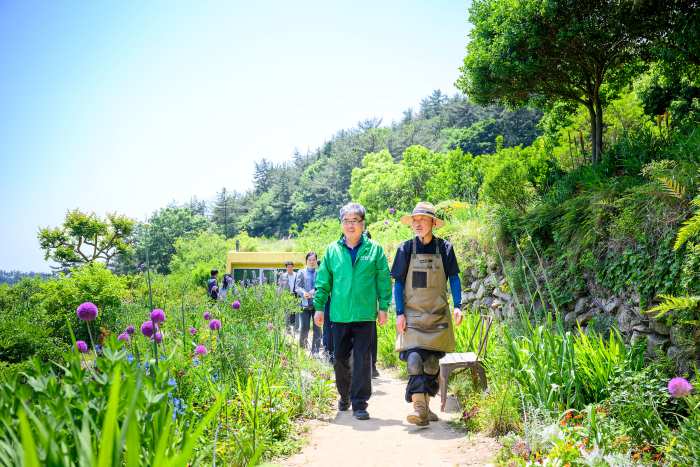 임상섭 산림청 차장, 남해군 「섬이정원」 방문