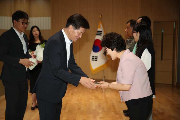 경남 밀양시, 「2024년 상반기 자원봉사왕 시상」