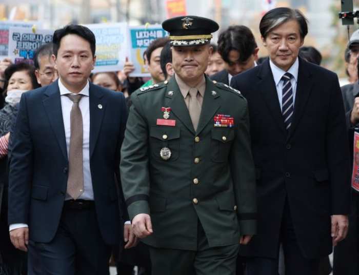 군검찰, 「항명 혐의」 박정훈 대령에 징역 3년 구형