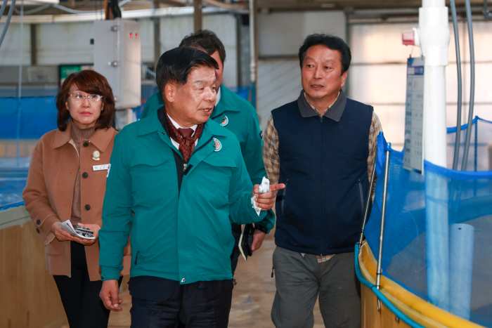 ［동정］이상근 고성군수 겨울철 저수온 및 화재 예방을 위한 육상양식장 현장 점검
