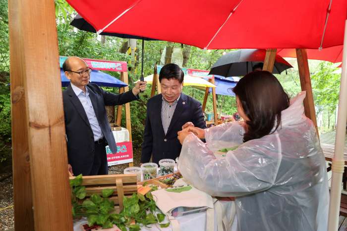 『아이와 함께 모험도 하고 숲속 공연도 보고』제4회 오두산 숲 멍 축제 성료