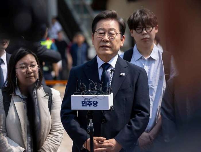 이재명, 이준석「아들 공세」에『엄중한 시기, 국가운명 고민해야』