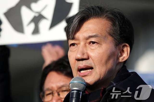 조국 옥중 인터뷰…『李 대통령, 성공한 메르켈의 길 가시길』