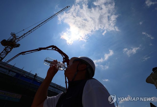 경남「양산 40.3도까지 치솟아」…부산『122년만에 최고기온』
