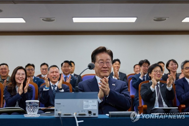 「국산 극초음속미사일 전격 공개」…北지뢰에 첨단전력 시현 대응