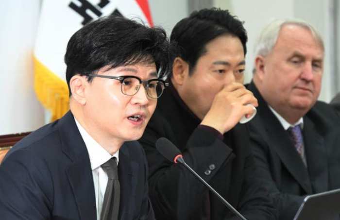 한동훈 『김 여사 특검 고려해 볼 필요』…「중대 결심」가능성 내비쳐