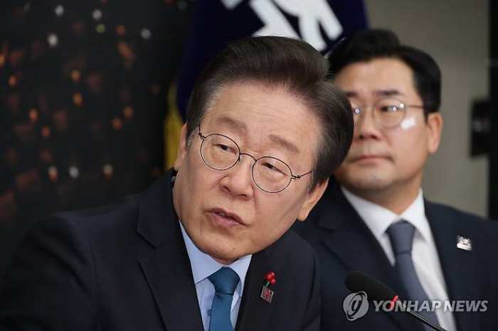 이재명 『尹구속시 직무정지 규정있나』…주철현 『옥중집무 못막을 것』
