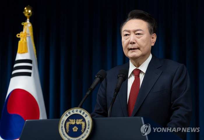 김용현 구속영장 적시된 尹대통령…「내란 수괴」 수사 불가피