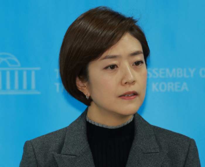 고민정 의원, 『윤석열 과대망상자의 궤변…아이들 교육에 유해한 콘텐츠』