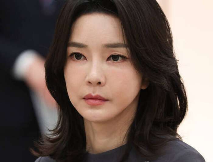 『김건희씨, 너 뭐 돼?』…검찰 불출석에「날 세운」조국혁신당