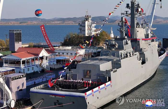 북『구축함 진수과정서 엄중 사고』…김정은『용납못할 범죄행위』