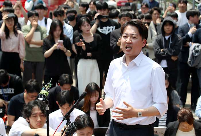민중의 소리, [이완배 협동의 경제학] 나는 이준석 같은 자식새끼를 갖고 싶은 마음이 조금도 없다