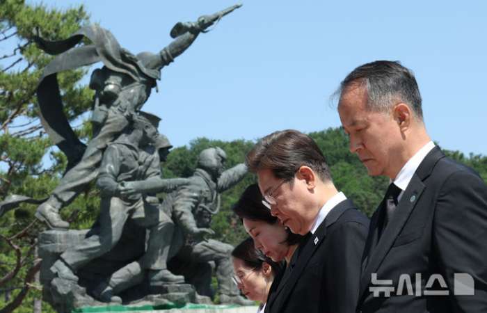 李 대통령, 취임 후 첫「현충일 추념사」메시지 주목