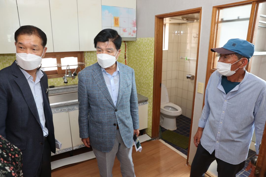 이상근 고성군수, 경로당(무더위 쉼터) 현장 점검