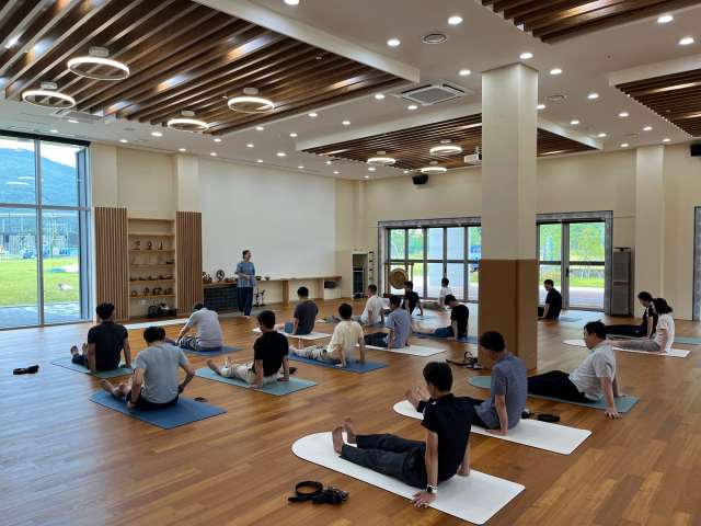 경남 밀양 요가컬처타운, 신한은행 대상 리트릿 프로그램 운영