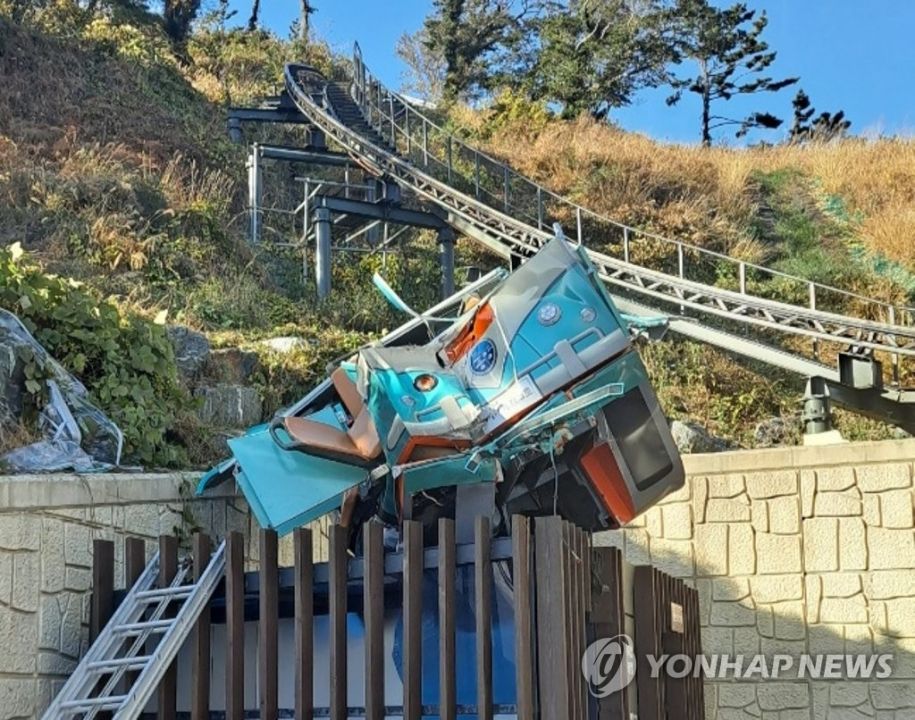 ‘관광객 8명 부상’ 욕지도 모노레일 탈선사고 관련자 2명 입건