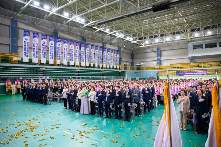 『소통화 화합으로 하나된 농촌여성 리더들 한자리에』2025년 한국생활개선경상남도연합회 성과보고회, 남해군에서 성황리 개최