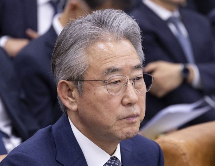『1박에 200만 원 이상』…강호동 농협회장,「해외 출장비 논란」