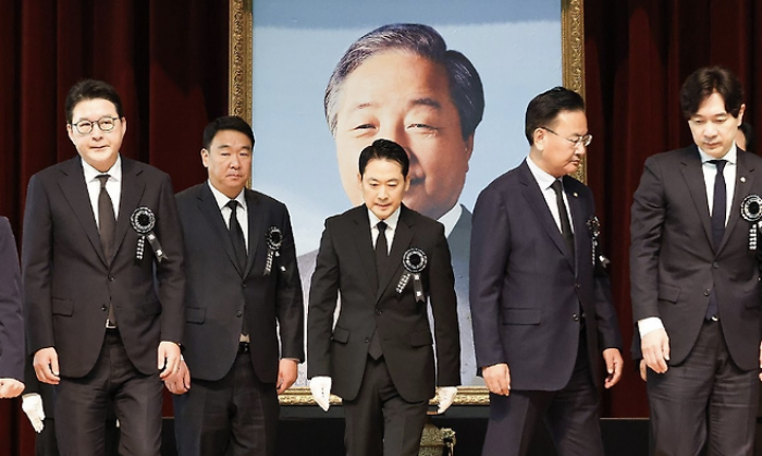 「YS 아들」김현철『수구 변질 국힘, 당사에서 아버지 사진 당장 내려라』