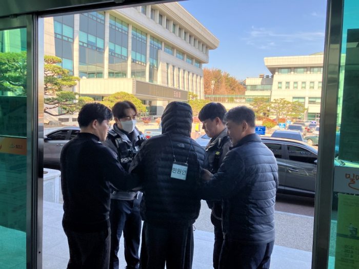 경남 밀양시,「악성민원 대비 경찰합동 모의훈련」실시