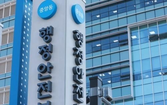 아직도 안 사라진 공직사회「간부 모시는 날」