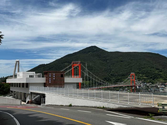 경남 남해각,「휴게소 형태로 재단장」오픈