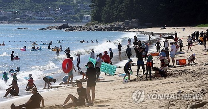 경남「남해안 해수욕장 피서객 43% 늘어」…마른장마·폭염 영향