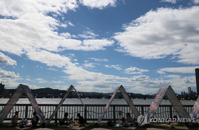 「월요일 바람 불고 맑은 초가을 날씨」…동해안·제주엔 가끔 비