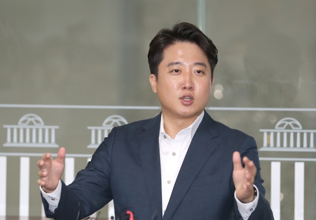 “이준석 지지 이유? ‘싸가지 없음’에 카타르시스 느껴”