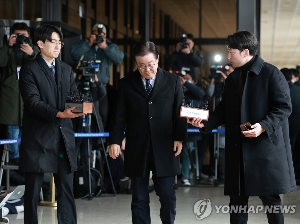 「대장동 의혹」 이재명 2차 출석…李 『배임 증거 더 안나와』