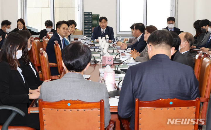 노란봉투법, 환노위 소위 통과…與『안건조정 요구』 반발