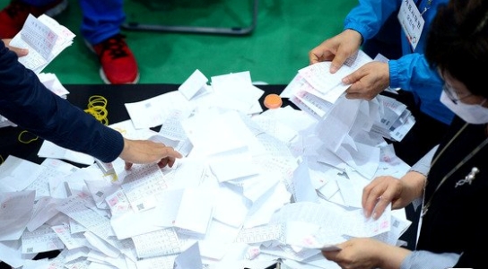 전국동시지방선거 투·개표 출장비 이중지급…모두 환수..