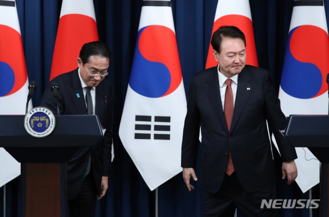 『韓정부, 정상회담 전 기시다에「사죄」「반성」직접 언급 요구』닛케이