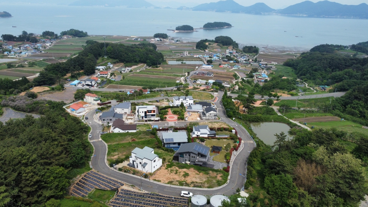 경남 남해군, 전원마을 주택·근린용지 분양 공고