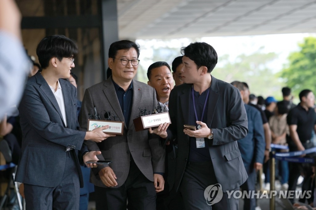 송영길 「2차 셀프 출석」시도…검찰, 또 돌려보내