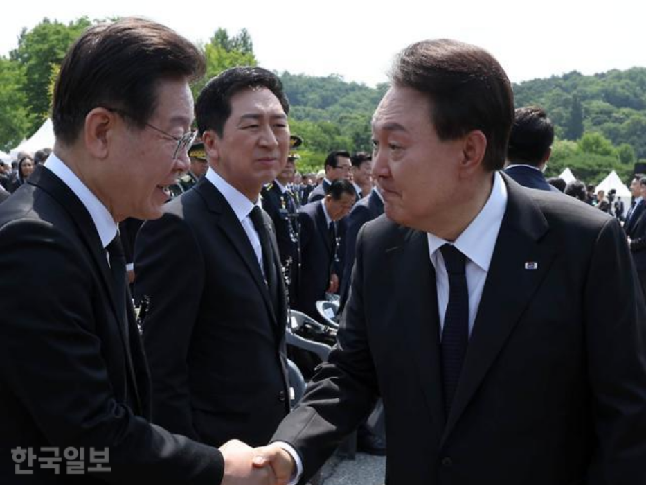 국민의힘 지지율, 野 악재에도 제자리…「일하는 여당」만으로 돌파?