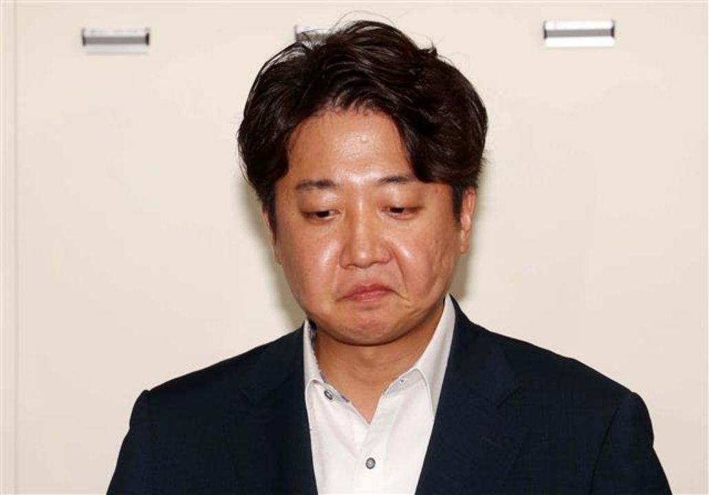 복귀 막힌 이준석, 尹 직격… “前정권 장관 비교, 나와선 안 될 발언”