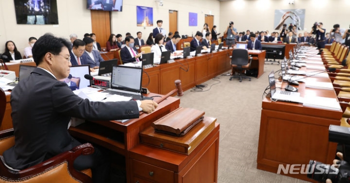 우주항공청 대치에 과방위 두달째 파행…민주 불참 속 「반쪽 회의」